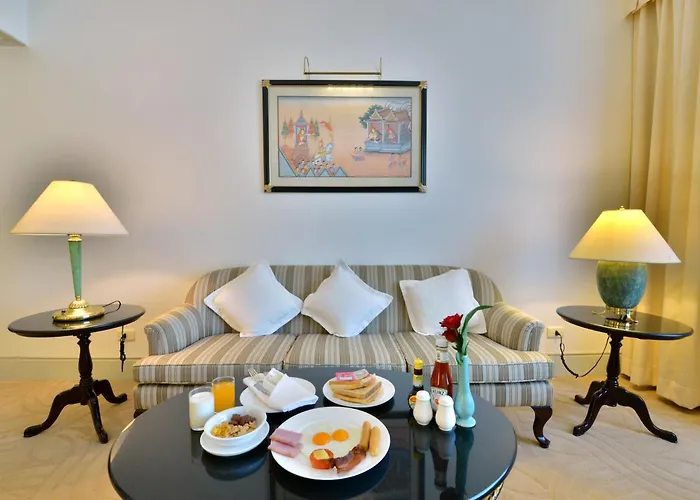 Evergreen Laurel Hotel
