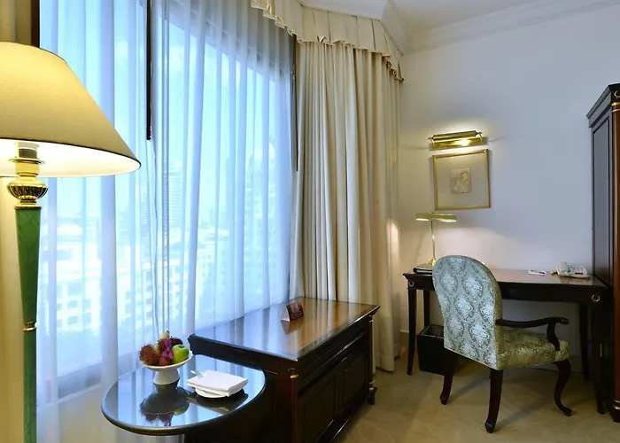 Evergreen Laurel Hotel
