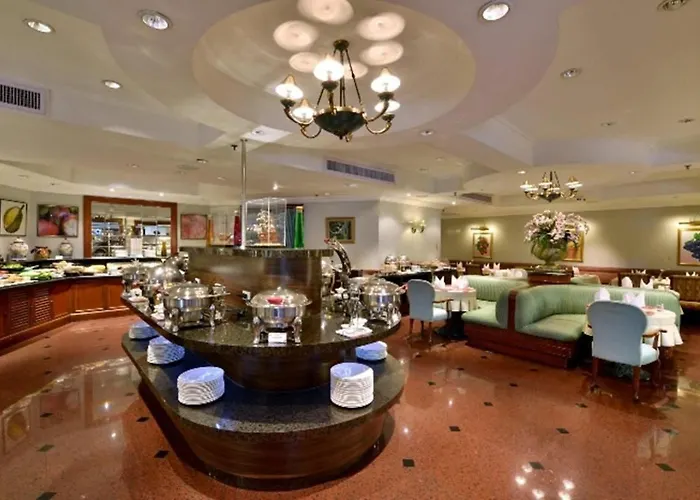 Hotel Evergreen Laurel Bangkok
