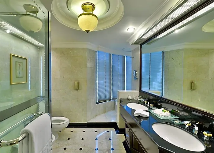 Hotel Evergreen Laurel