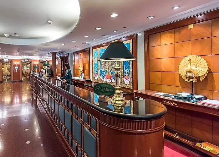Hotel Evergreen Laurel