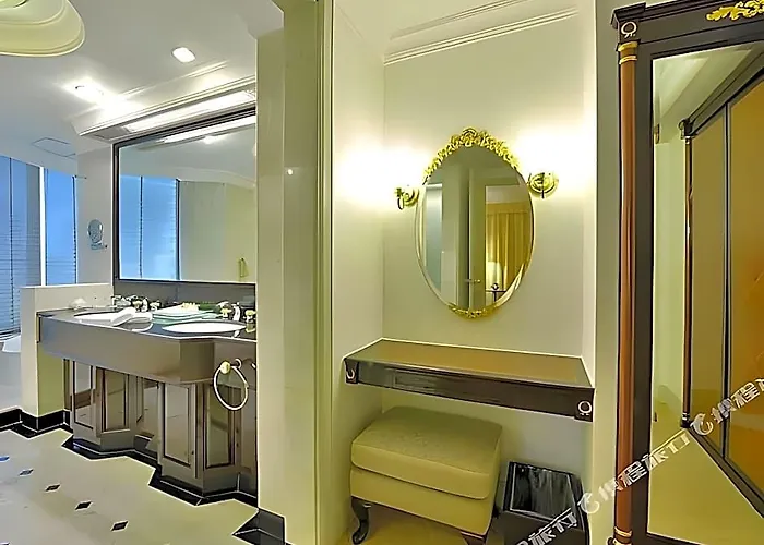 Hotel Evergreen Laurel Bangkok