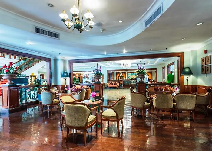 Hotel Evergreen Laurel
